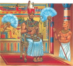 По-друге, це атеф або корона Гора - вінець, яку, як вважається, надягали фараони з особливі дні релігійних свят